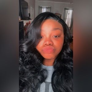 Meet your Posher, Paris